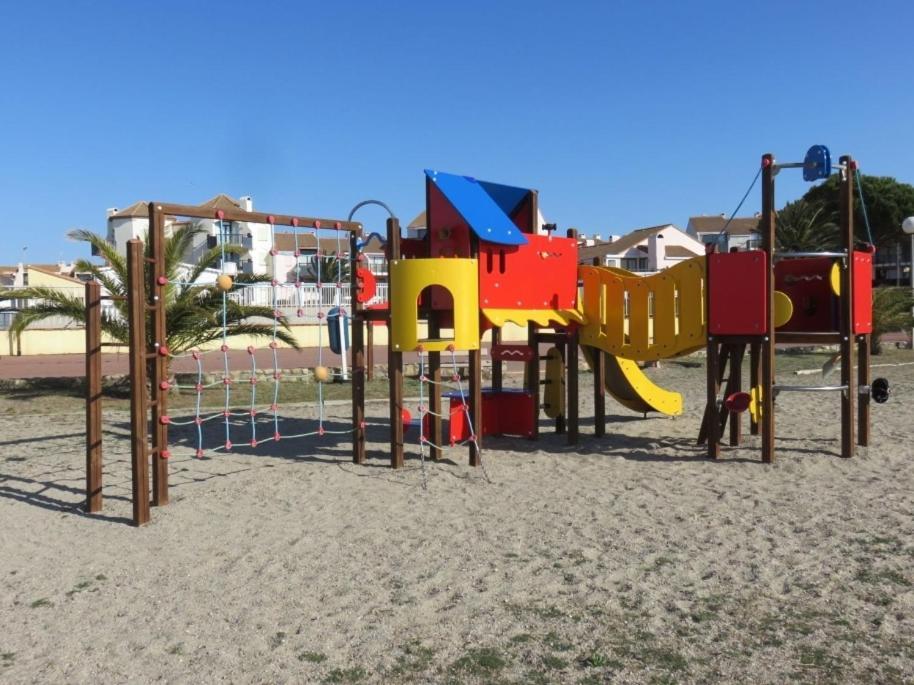 לה ברקרה Appartement Tout Confort A Cap Coudalere Avec Vue Magnifique Sur Le Canigou Au Bord Du Lac - Check In Automatise - Parking Gratuit - Aire De Jeux D'Enfants - מראה חיצוני תמונה